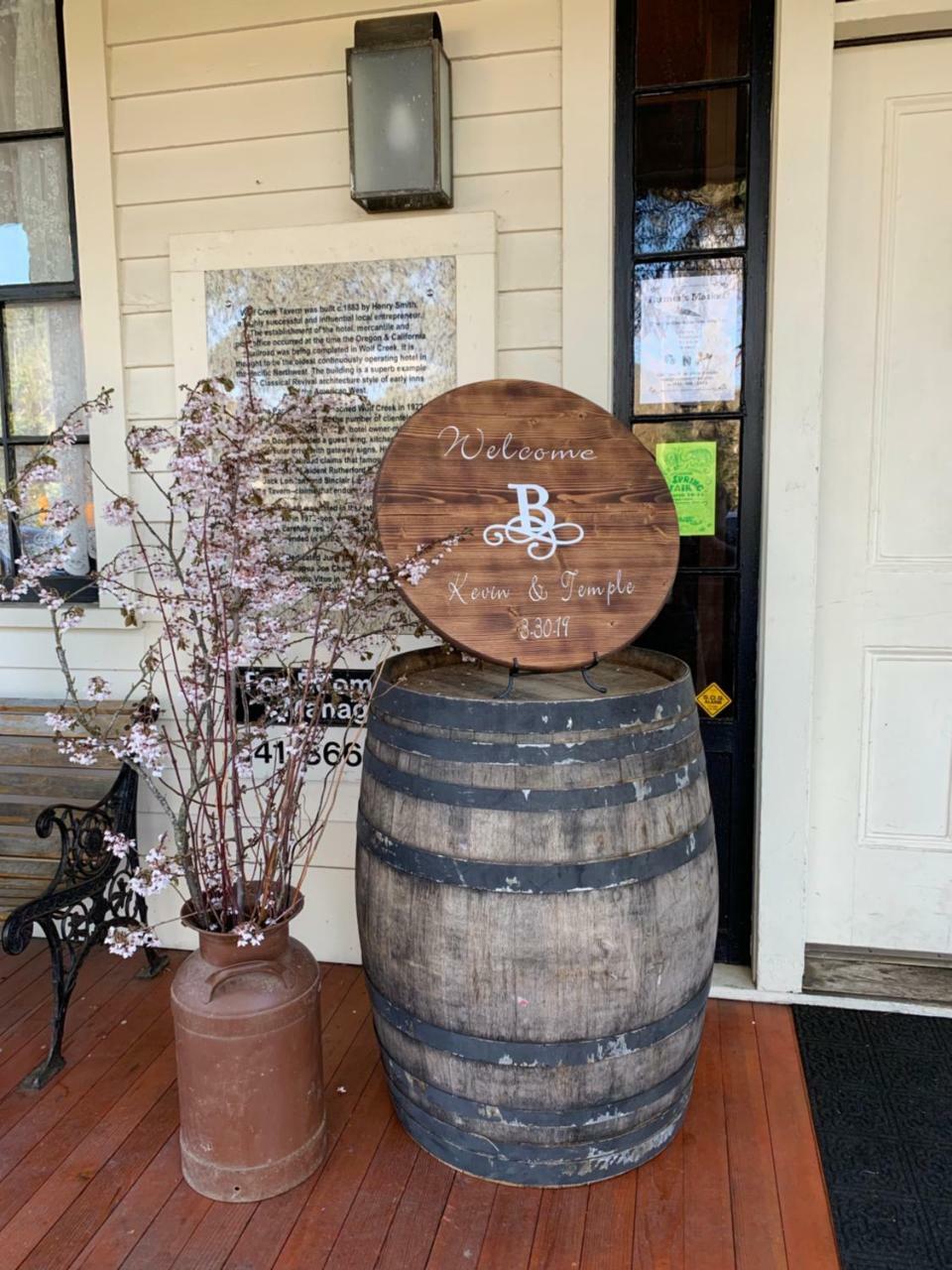 Wolf Creek Inn & Tavern Exterior photo